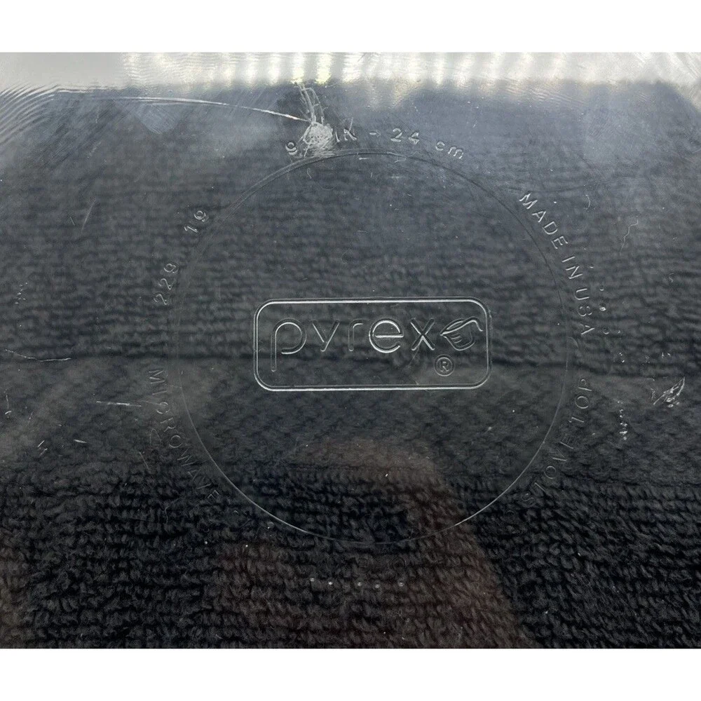 Pyrex Glass Baking Pie DISHPAN 229 10” SCALLOPED EDGES With Handles